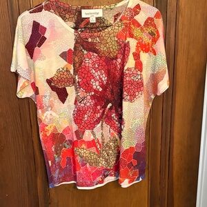 breckenridge Mosaic Floral Short Sleeve Top in Red, Pink, Cream, Purple